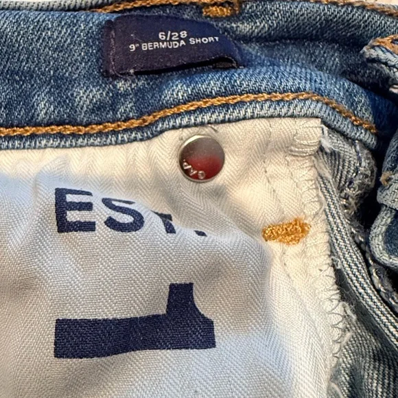 GAP Denim Cuffed Jean Shorts Size 28 Blue Stretch Mid Rise Casual Summe - Picture 6 of 11